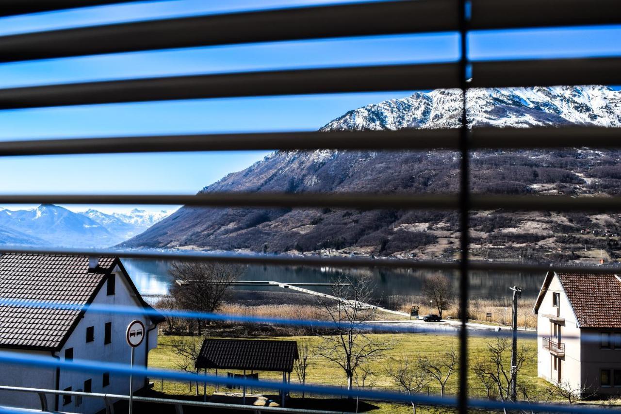 Ema Guest House Plav Eksteriør billede